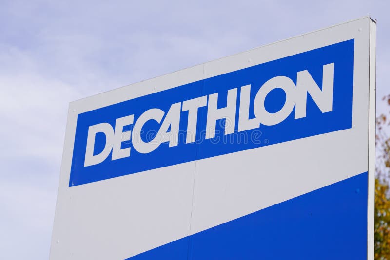 Decathlon Logo on the Facade of a Store in Madrid, Spain Editorial Photo -  Image of company, popular: 219320071
