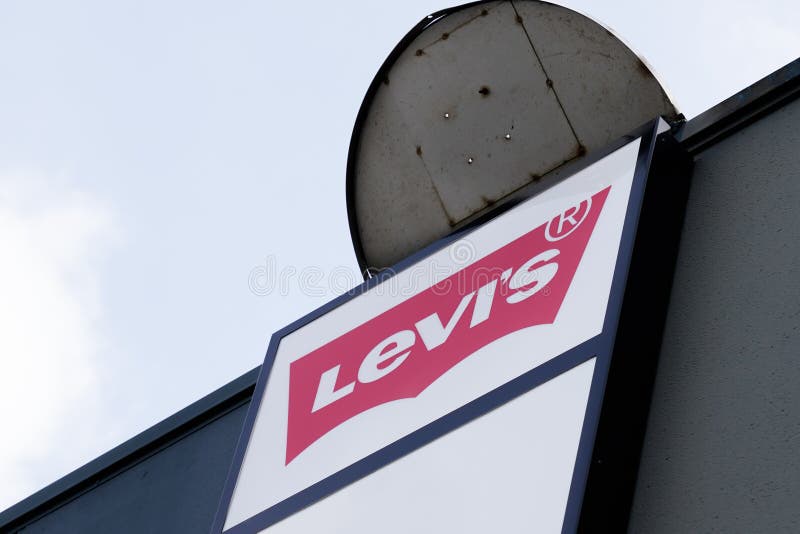 levi store milton keynes