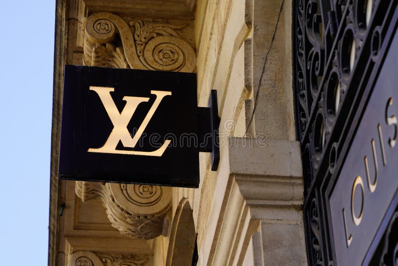 Louis Vuitton Sign on Street Shop Window Milan Editorial Stock Image -  Image of corporation, entrance: 97104229