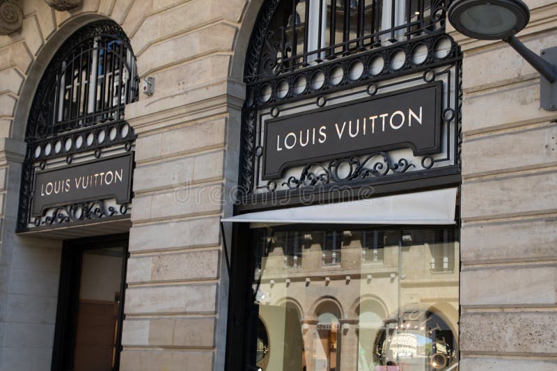 Louis Vuitton Store Facade On Fashion Street Stock Photo - Download Image  Now - Louis Vuitton - Designer Label, Store, Luxury - iStock