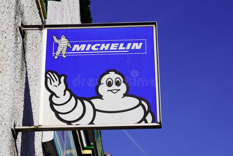 269 Michelin Bibendum Stock Photos, High-Res Pictures, and Images - Getty  Images