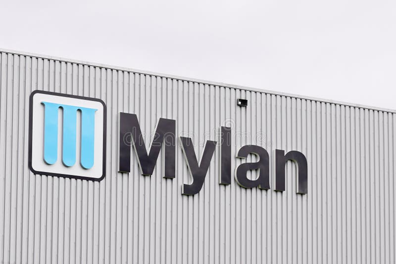 Bordeaux, Aquitaine/France - 10 02 2019 : Mylan office-skylt med företagslogotyp i Frankrike