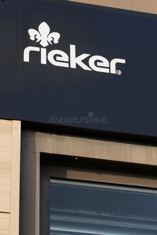 eksperimentel mudder tjeneren Rieker Store Photos - Free & Royalty-Free Stock Photos from Dreamstime