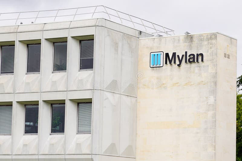 Bordeaux, Aquitaine/France - 10 02 2019 : Skriv under företagslogotyp för Mylan-fabriksfabriker