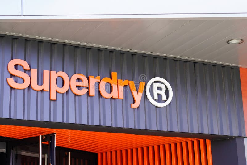 Bordeaux , Aquitaine / France - 07 02 2020 : Superdry store logo and text  sign of shop london British international branded clothing company Stock  Photo - Alamy