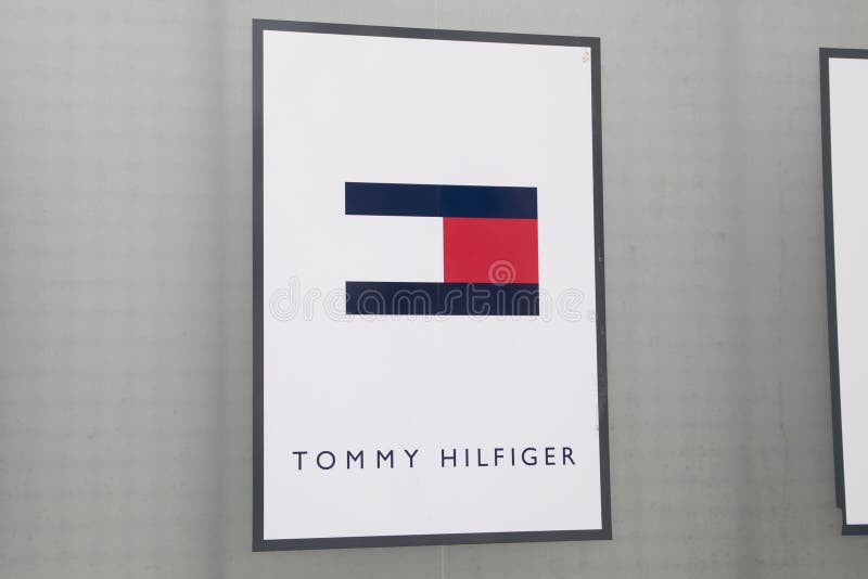 tommy hilfiger lion logo