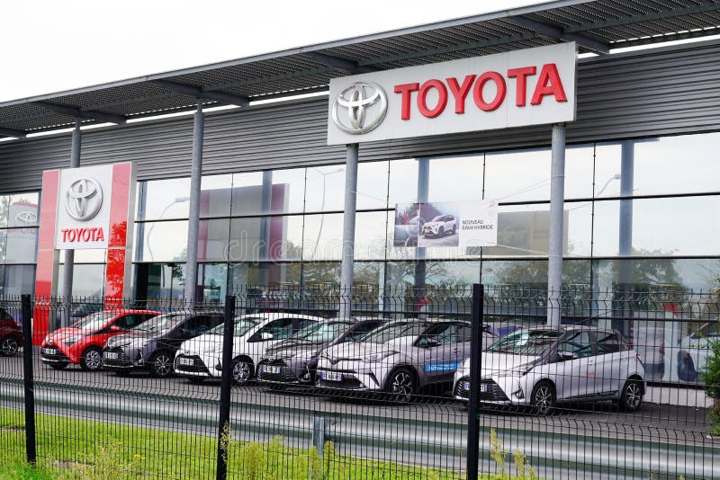 369 Toyota Store Photos Free Royalty-Free Stock Photos from