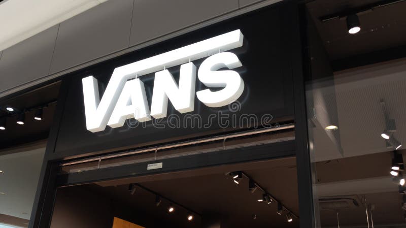 260 Vans Store - Free & Stock Photos from