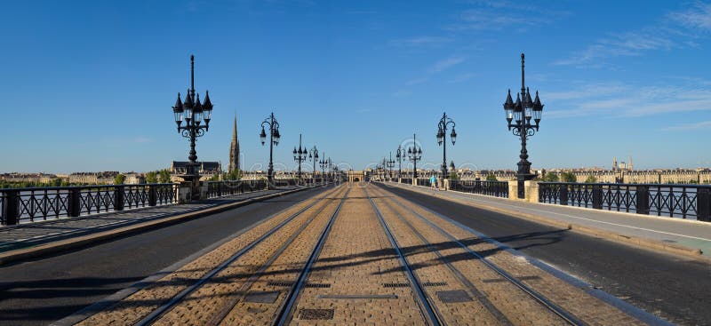 Bordeaux panorama of the bridge