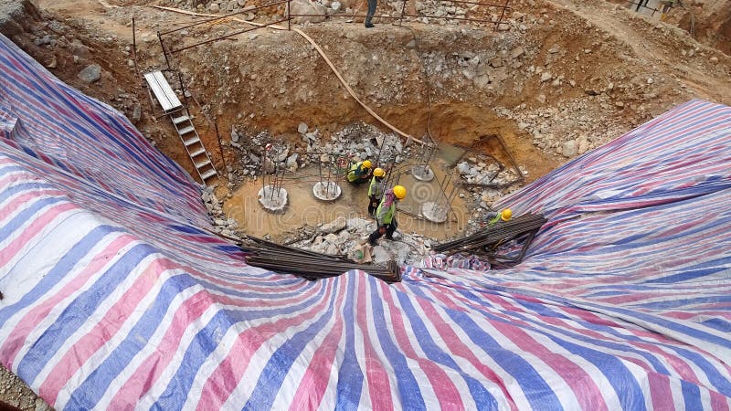 Bore Pile Cut To Level by the Construction Workers. Editorial ...