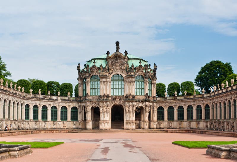 Borstweringpaviljoen in Zwinger-Paleis, Dresden royalty-vrije stock fotografie Borstweringpaviljoen in Zwinger-Paleis, Dresden royalty-vrije stock fotografie