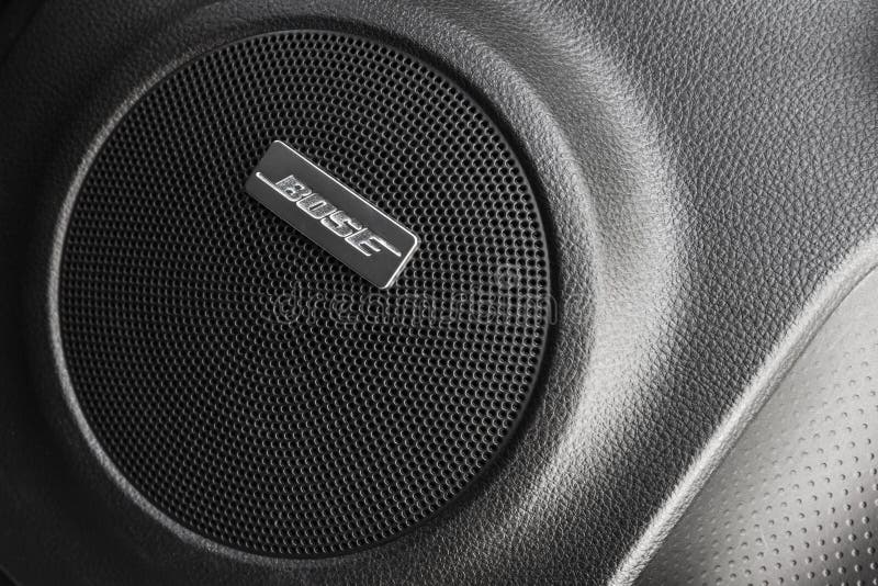 410 Bose Speaker Royalty-Free Images, Stock Photos & Pictures
