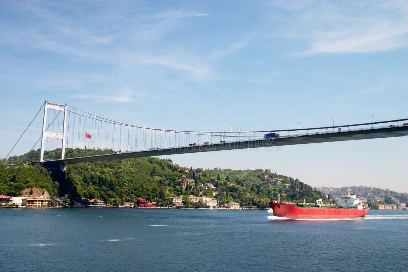 Bosporus bro över straiten
