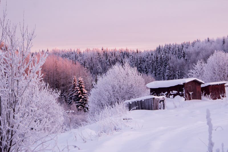 Beautiful snowy landscape. Winter road in a snowy forest . Frosty day, motor road, track, shed, garage,. Beautiful snowy landscape. Winter road in a snowy forest . Frosty day, motor road, track, shed, garage,