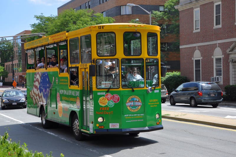 Boston Super Tour Bus editorial photography. Image of green 22139487