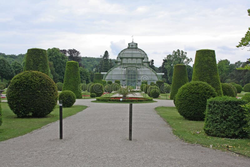 Botanischer Garten Nahe SchonbrunnPalast In Wien