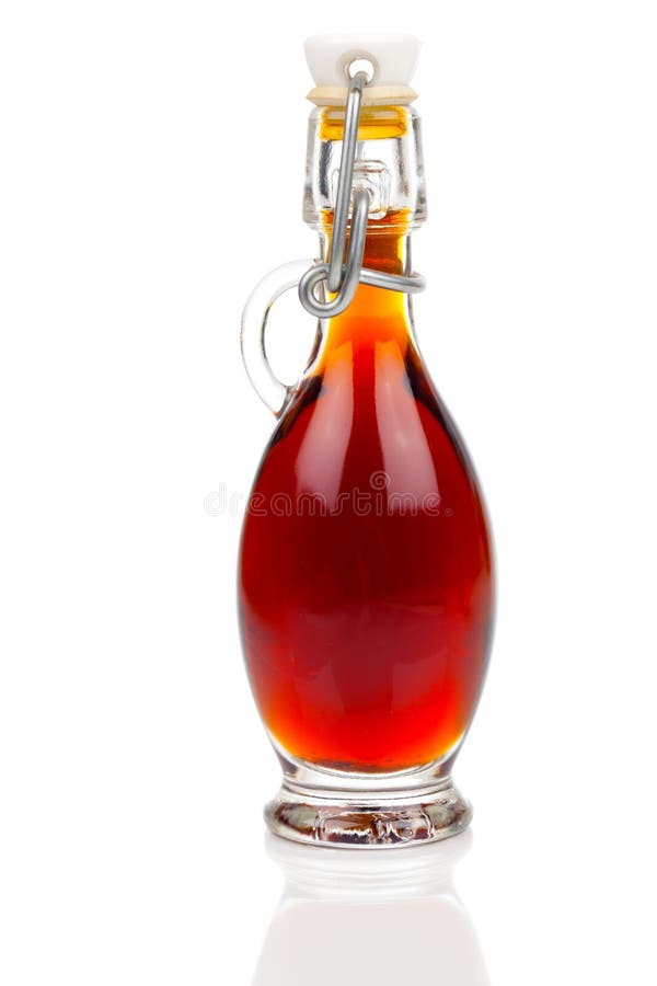 Botella de bebida ardiente fotografía de archivo libre de regalías