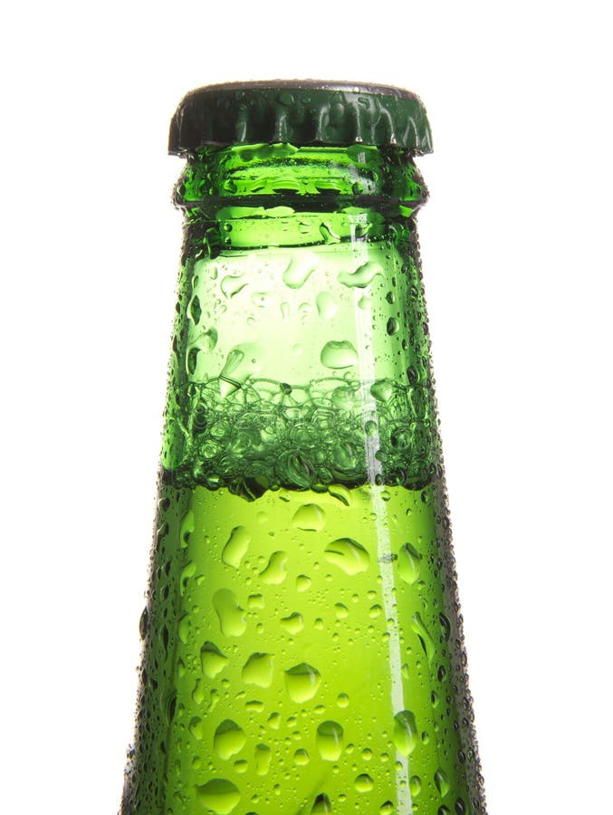 Botella de cerveza con gotas foto de archivo libre de regalías Botella de cerveza con gotas foto de archivo libre de regalías