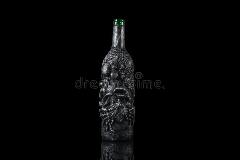 Botella mística vieja de la magia de la fantasía de Halloween imagen de archivo libre de regalías Botella mística vieja de la magia de la fantasía de Halloween imagen de archivo libre de regalías