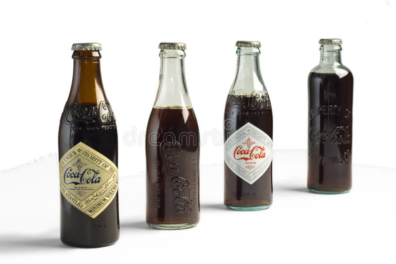 Bottles cocaen - colatappning royaltyfria foton