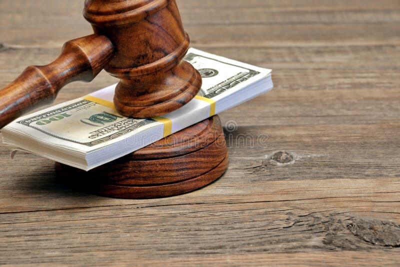 Bouchon d'argent et de juges Gavel image stock Bouchon d'argent et de juges Gavel image stock