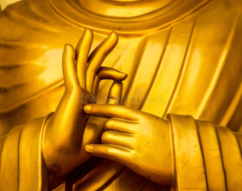 Bouddha dans la pagoda de paix images libres de droits Bouddha dans la pagoda de paix images libres de droits