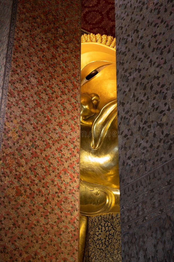 Bouddha ?tendu chez Wat Pho images stock Bouddha ?tendu chez Wat Pho images stock