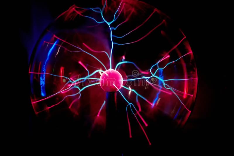 Boule électrique De Plasma Sur Un Fond Foncé Modèle D'électricité Statique  Photo stock - Image du foudre, protons: 141517868