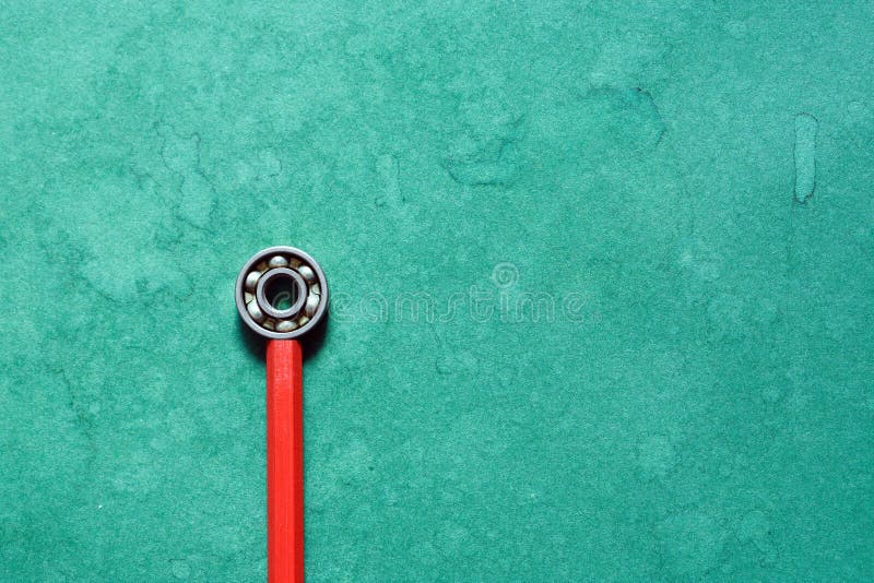 Boule portant sur le vert images stock Boule portant sur le vert images stock