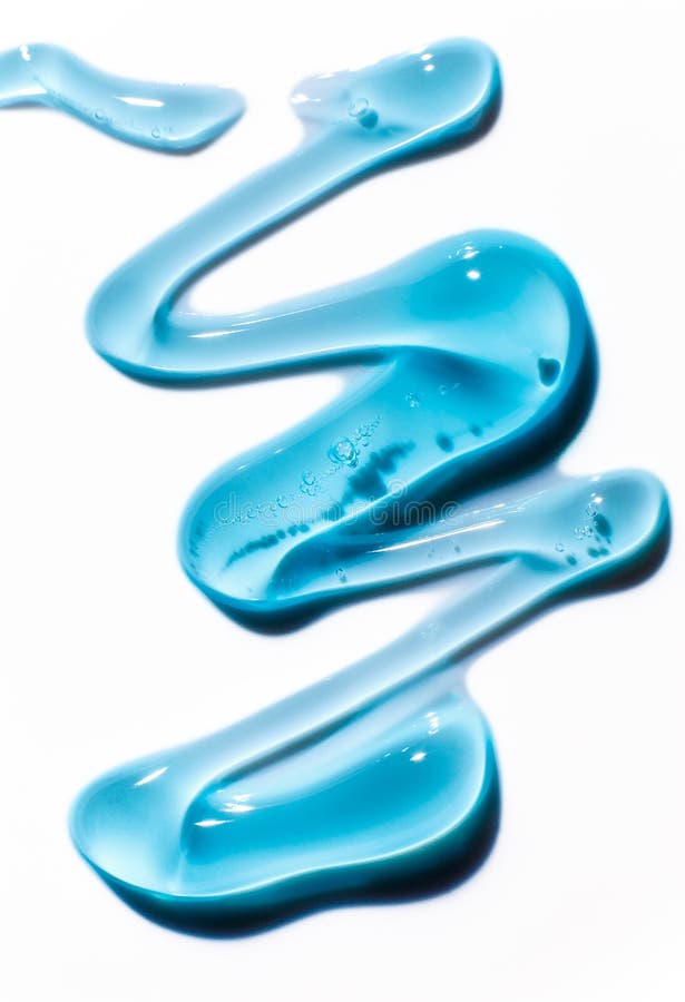 Boules De Gel Colorées Pareau Gel De Polymère Silicagel Boules D'hydrogel  Bleu Boule Liquide En Cristal Avec La Réflexion Fond De Photo stock - Image  du glace, moderne: 142134024