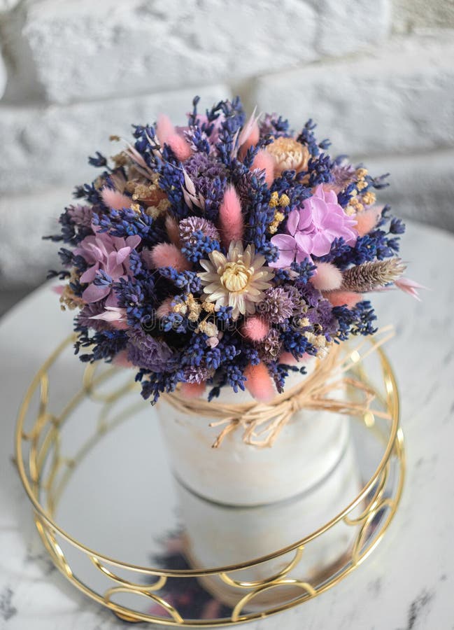 White Vase with Lavander on Mirror and Stoun Wall Background. Colorful  Summer Bouquet of Purple Lavender and Dried Flowers Stock Photo - Image of  decor, board: 265439790