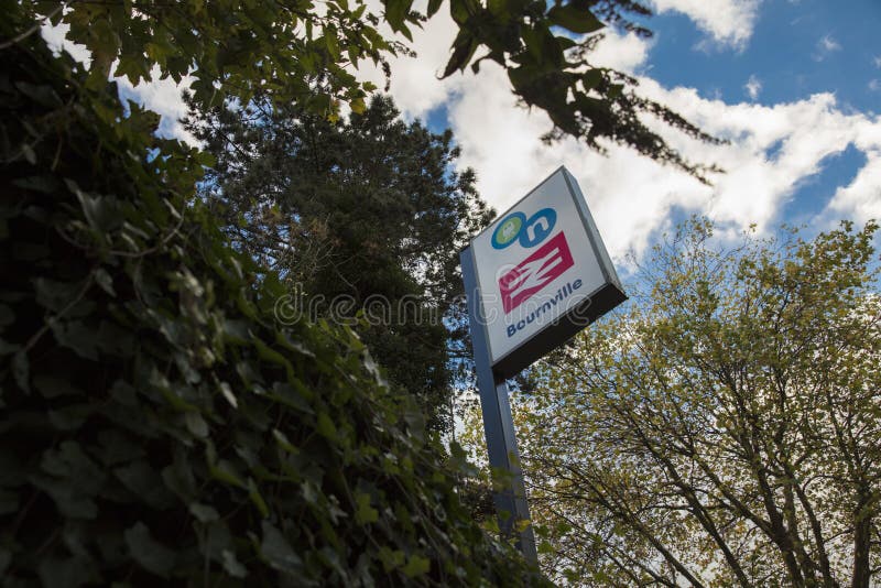 Bournville järnvägsstation, Birmingham, UK, Oktober 2018, Networ royaltyfria bilder Bournville järnvägsstation, Birmingham, UK, Oktober 2018, Networ royaltyfria bilder