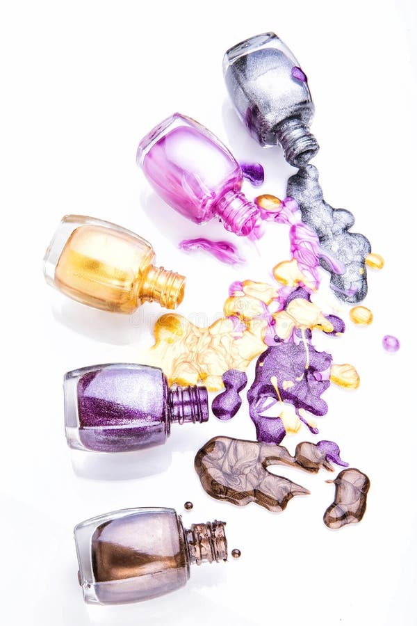 Bouteilles avec le vernis à ongles images stock Bouteilles avec le vernis à ongles images stock