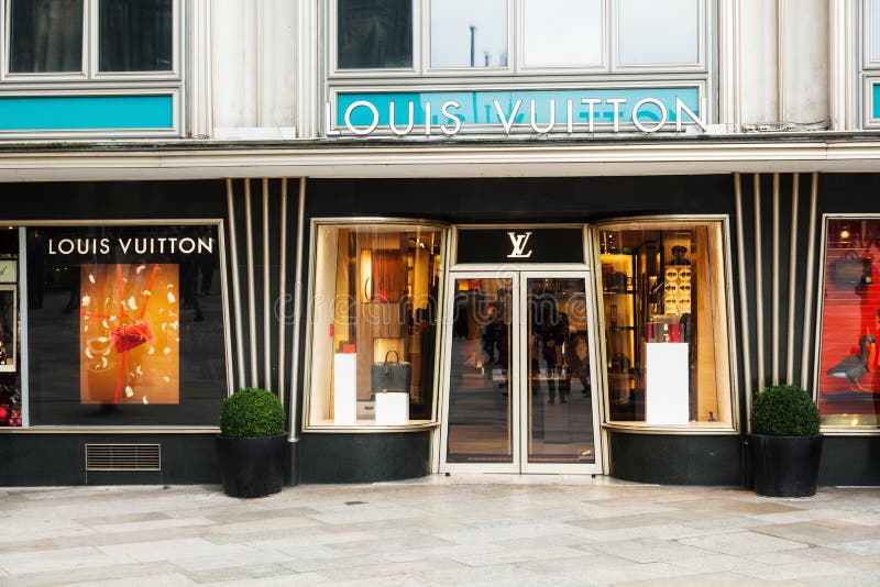 Madeleine Pump Black - Louis Vuitton Replica Store