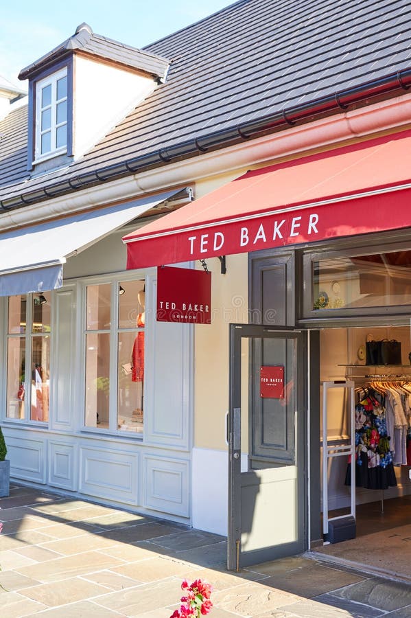 Boutique De Ted Baker Na Vila De Vallee Do La Foto Editorial Imagem