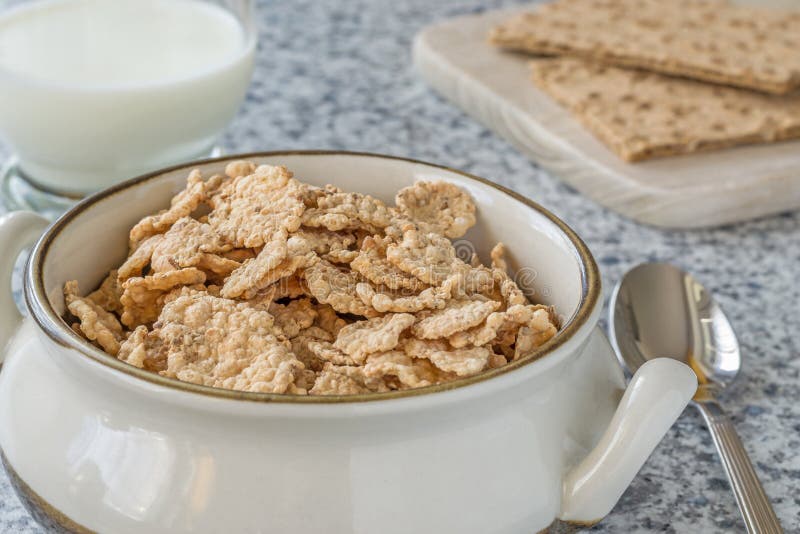 Breakfast Bran Flakes & Wheat Stock Image Image of meal, flakes 20901515