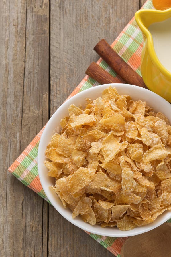 Bowl of corn flakes stock photo. Image of honey, plate 30925762