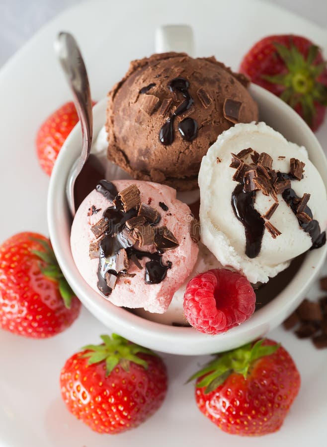 371 Big Bowl Ice Cream Stock Photos Free & RoyaltyFree Stock Photos
