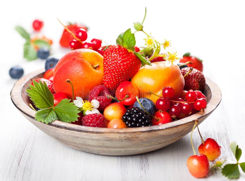 Bowl of mixed berries stock photo. Image of leaf, breakfast 41120602