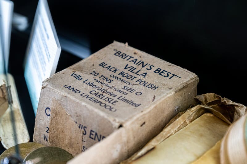 boot polish box