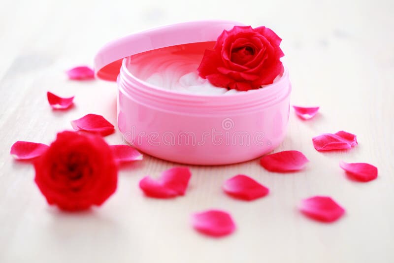 Box of luxury face cream stock image. Image of treatment 15044923