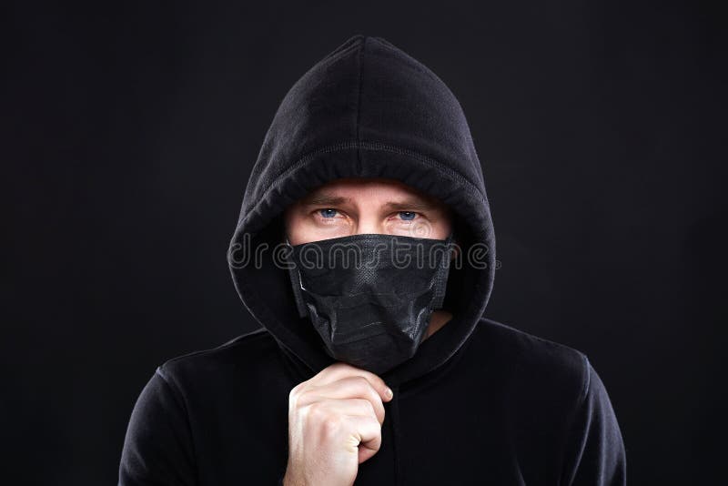 moeilijk drempel ongeluk Boy in Black Mask and Hoodie. Coronavirus Epidemic Stock Photo - Image of  dude, hoodie: 177081078