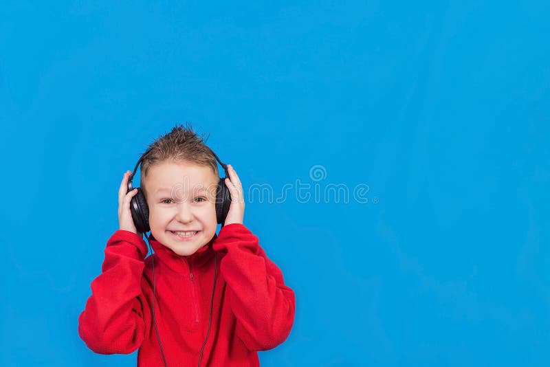 Blue-haired boy with wireless headphones - wide 3