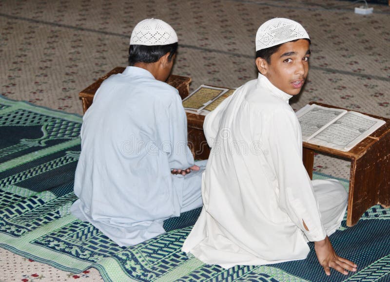 Boys study Koran, Karachi, Pakistan stock photography