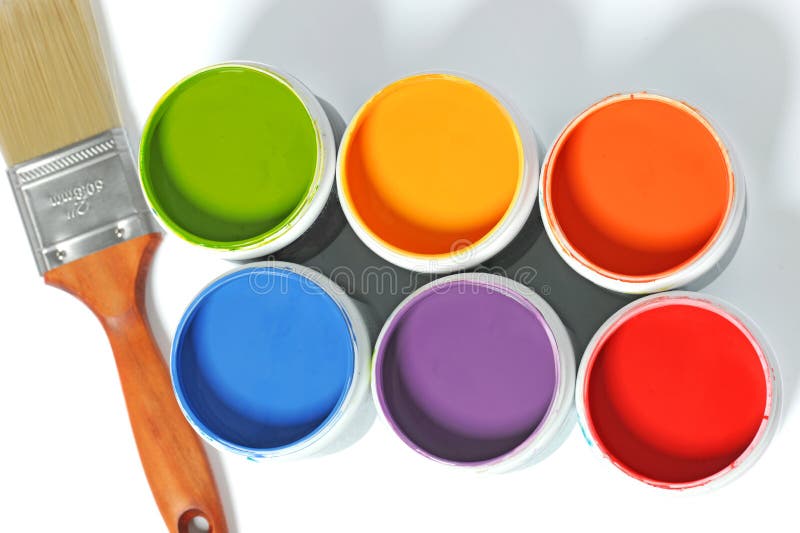 Boîtes de peinture avec le pinceau photographie stock Boîtes de peinture avec le pinceau photographie stock