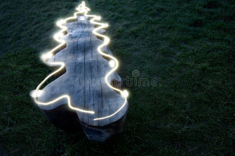 Bożonarodzeniowe światła drzewni