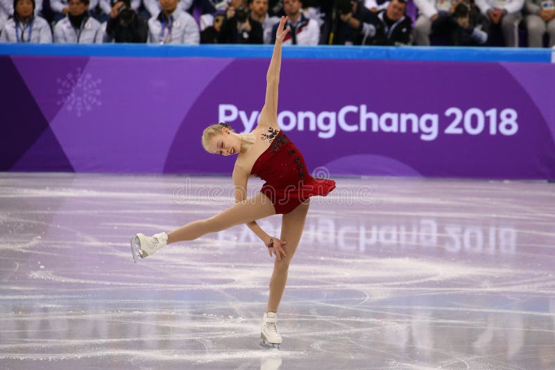 Bradie Tennell degli Stati Uniti esegue nel programma di short di Team Event Ladies Single Skating alle 2018 olimpiadi invernali