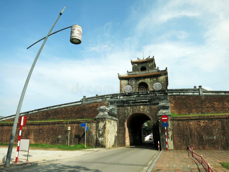 Bramka quang duc hue royal citadel imperial city vietnam obraz stock