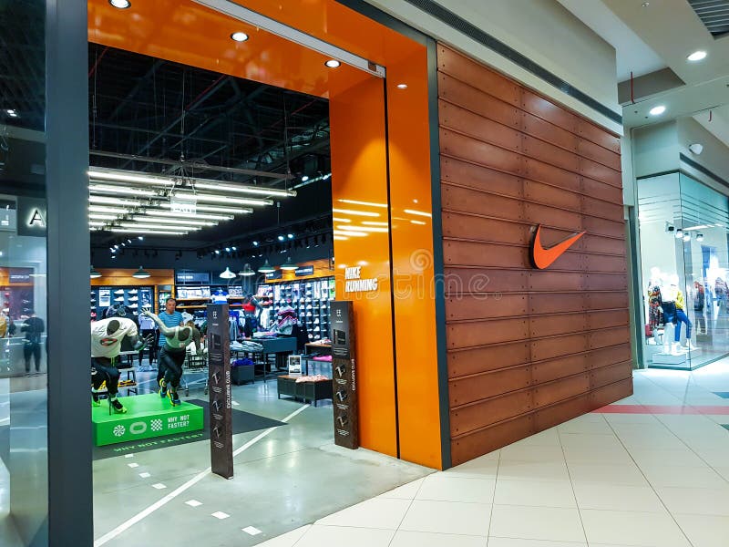 local nike store locations