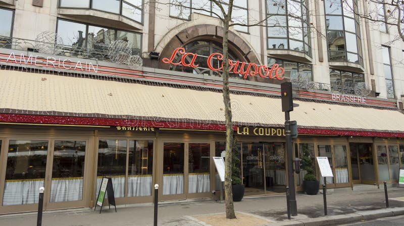 The Brasserie La Coupole, Paris; France. Editorial Stock Photo - Image ...